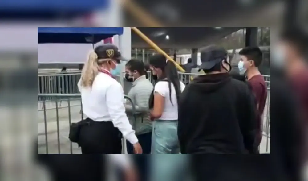 El local comenzó a atender a las 8.00 a. m. Foto: captura RPP Noticias El local comenzó a atender a las 8.00 a. m. Foto: captura RPP Noticias