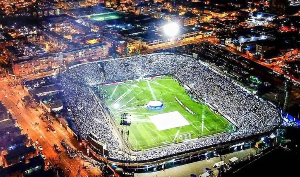 En la inauguración del estadio de Alianza Lima, los íntimos jugaron un amistoso ante Nacional de Uruguay. Empataron 2-2. Foto: Instagram Alianza Lima
