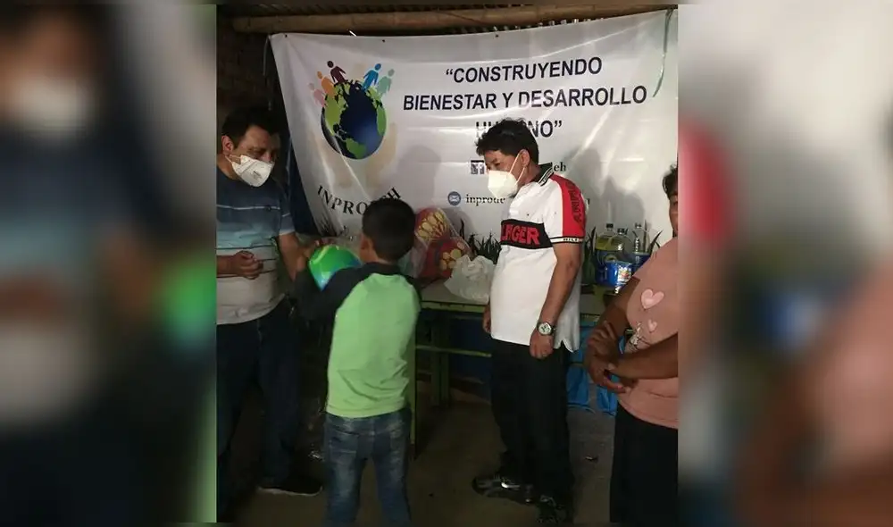Niños de olla común recibieron juguetes por Navidad. Foto: cortesía Niños de olla común recibieron juguetes por Navidad. Foto: cortesía