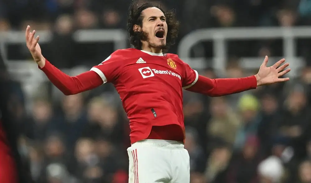 El uruguayo fue el salvador del Manchester United en el duelo ante las urracas. Foto: AFP El uruguayo fue el salvador del Manchester United en el duelo ante las urracas. Foto: AFP
