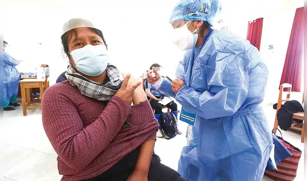 Jornada. Inmunizaciones continuarán en feriados de fin de año en todo el país. En Cusco se habilitaron siete vacunatorios. Foto: La República Jornada. Inmunizaciones continuarán en feriados de fin de año en todo el país. En Cusco se habilitaron siete vacunatorios. Foto: La República