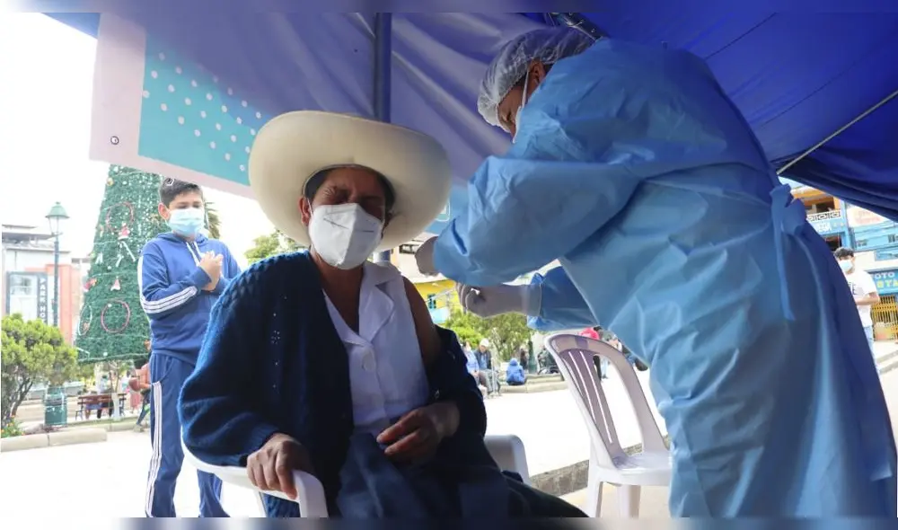 Campaña intensiva de vacunación contra la COVID-19 en Cajamarca. Foto: Diresa. Campaña intensiva de vacunación contra la COVID-19 en Cajamarca. Foto: Diresa.