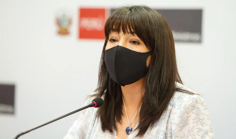 Mirtha Vásquez encabezó la rueda de prensa en la que estuvo acompañada de los ministros Pedro Francke (Economía), Hernando Cevallos (Salud) y Rosendo Serna (Educación). Foto: PCM / Video: TV Perú Mirtha Vásquez encabezó la rueda de prensa en la que estuvo acompañada de los ministros Pedro Francke (Economía), Hernando Cevallos (Salud) y Rosendo Serna (Educación). Foto: PCM / Video: TV Perú