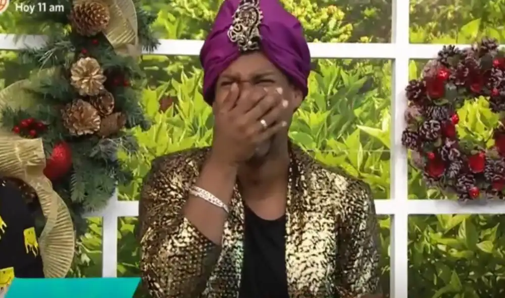 Edson Dávila mencionó a todos los personajes que le ayudaron a obtener el galardón. Foto: captura América TV