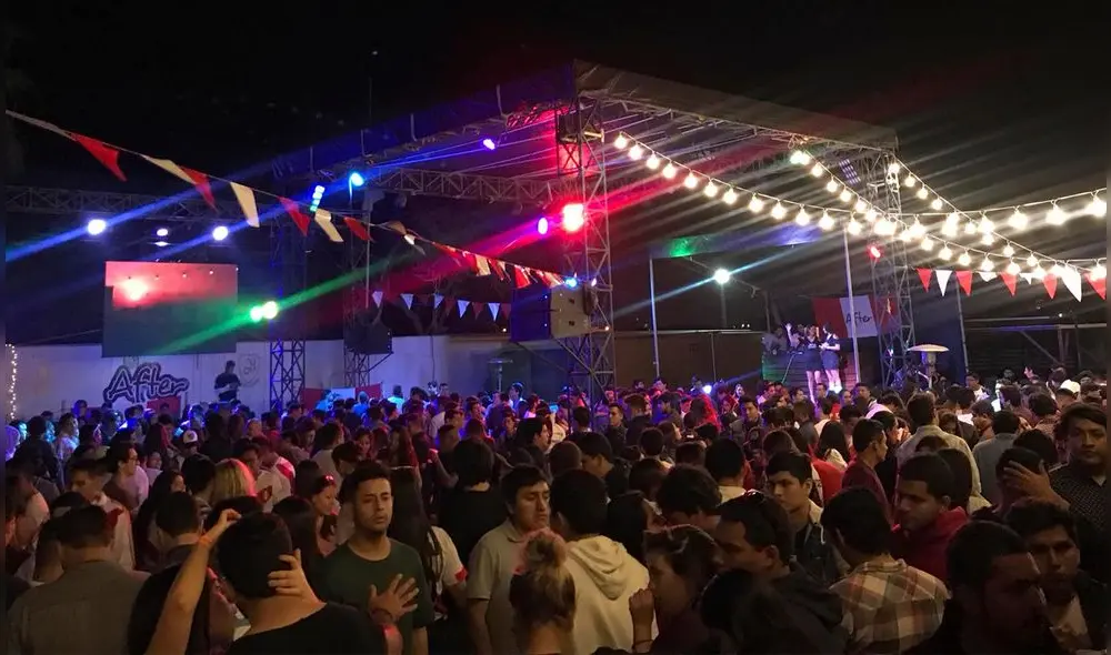 Local denominado After en Pimentel se muestra lleno cada fin de semana y anuncia cuatro días de fiesta para Año Nuevo. Foto: Facebook Local denominado After en Pimentel se muestra lleno cada fin de semana y anuncia cuatro días de fiesta para Año Nuevo. Foto: Facebook