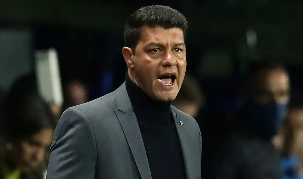 Sebastián Battaglia tiene 41 años de edad y también ha dirigido a la reserva de Boca Juniors. Foto: AFP