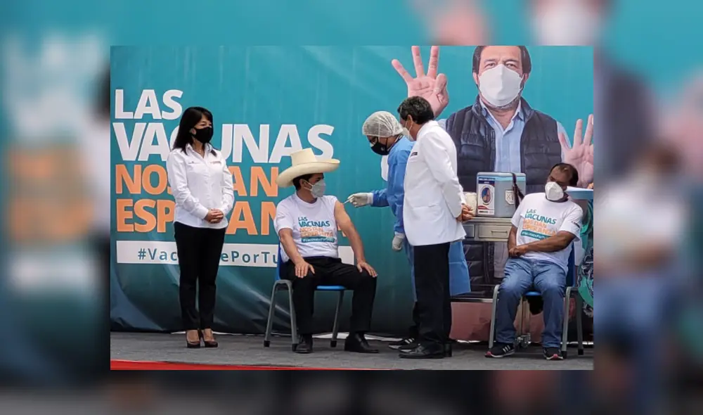 Pedro Castillo recibió la dosis de refuerzo de Sinopharm en la Videna. Foto: Jessica Merino/URPI-LR Pedro Castillo recibió la dosis de refuerzo de Sinopharm en la Videna. Foto: Jessica Merino/URPI-LR