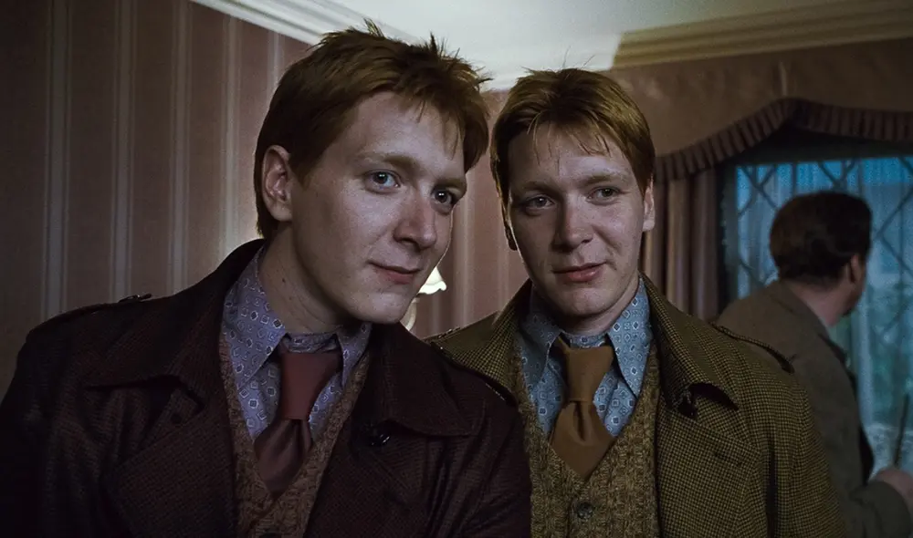 Fred y George Weasley en una escena de 'Harry Potter y las Reliquias de la Muerte". Foto: Warner Bros. Fred y George Weasley en una escena de 'Harry Potter y las Reliquias de la Muerte". Foto: Warner Bros.
