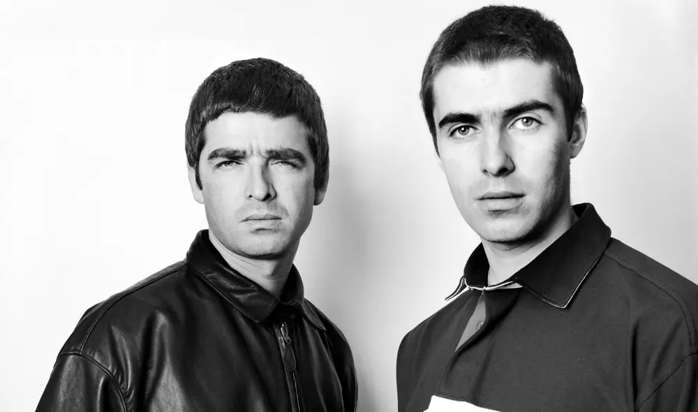 El dúo de hermanos más famoso del britpop empieza el año con un encuentro en redes sociales. Foto: Oasis