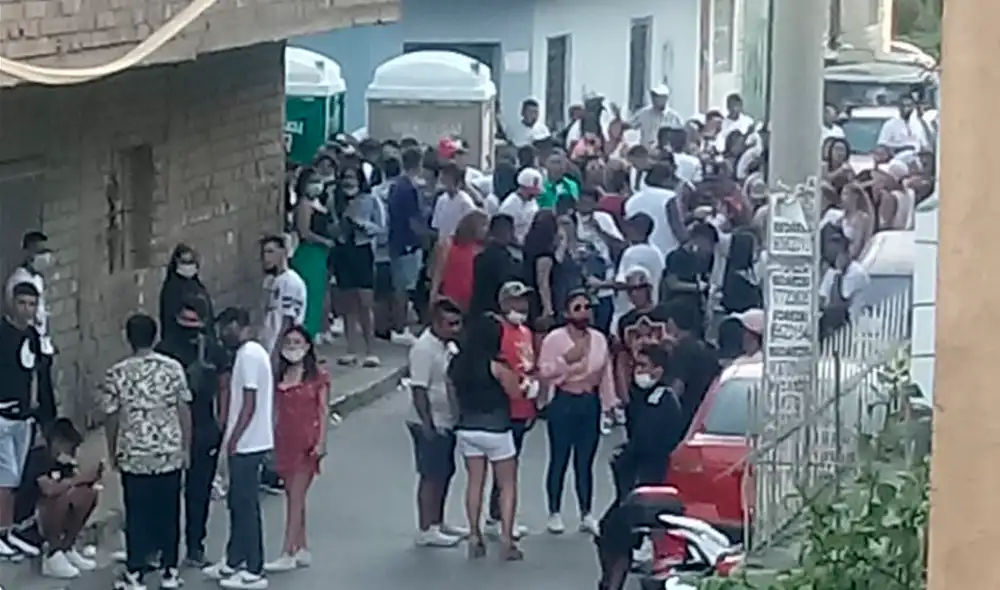 La Policía llegó hasta el lugar para intervenir el evento. Foto: difusión