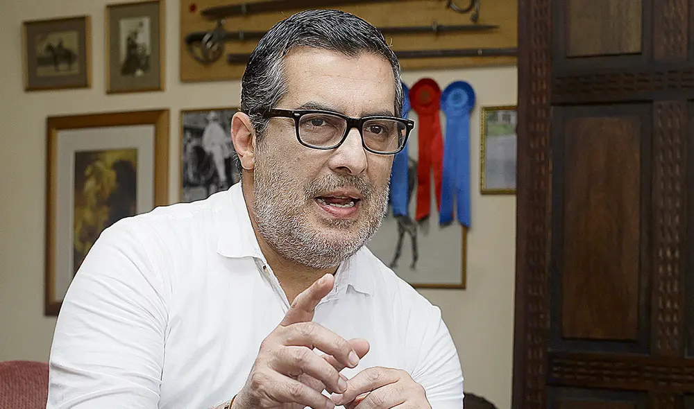 Economista. Eduardo Recoba pide no torpedear la institucionalidad democrática. Foto: Félix Contreras/La República Economista. Eduardo Recoba pide no torpedear la institucionalidad democrática. Foto: Félix Contreras/La República