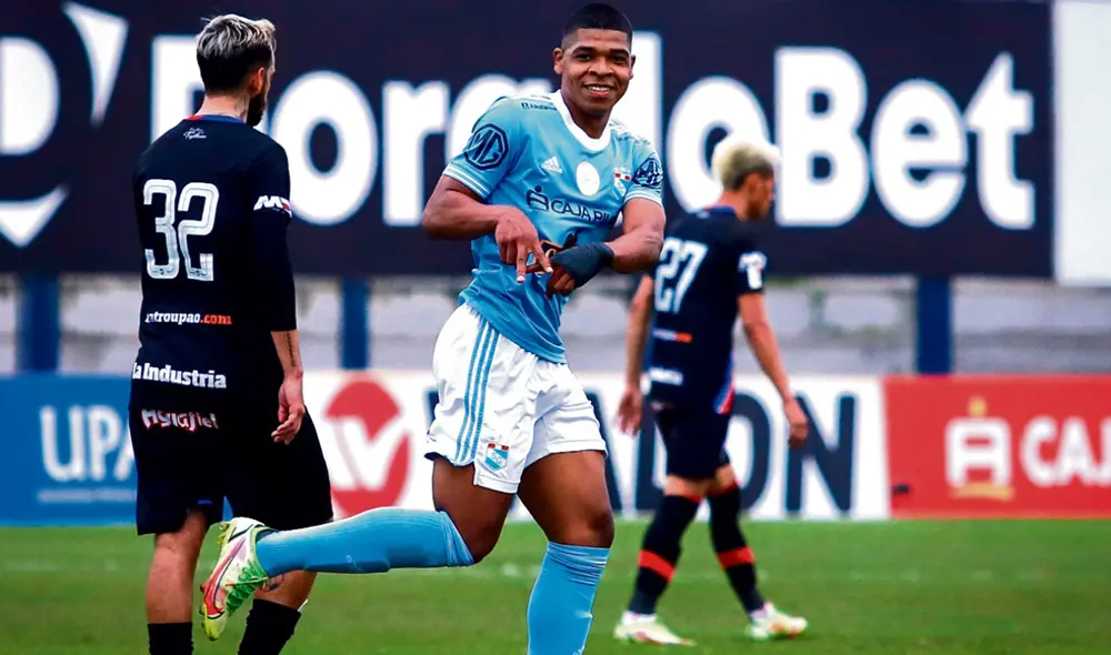 Percy Liza debutó con Sporting Cristal en el 2019. Foto: Liga 1