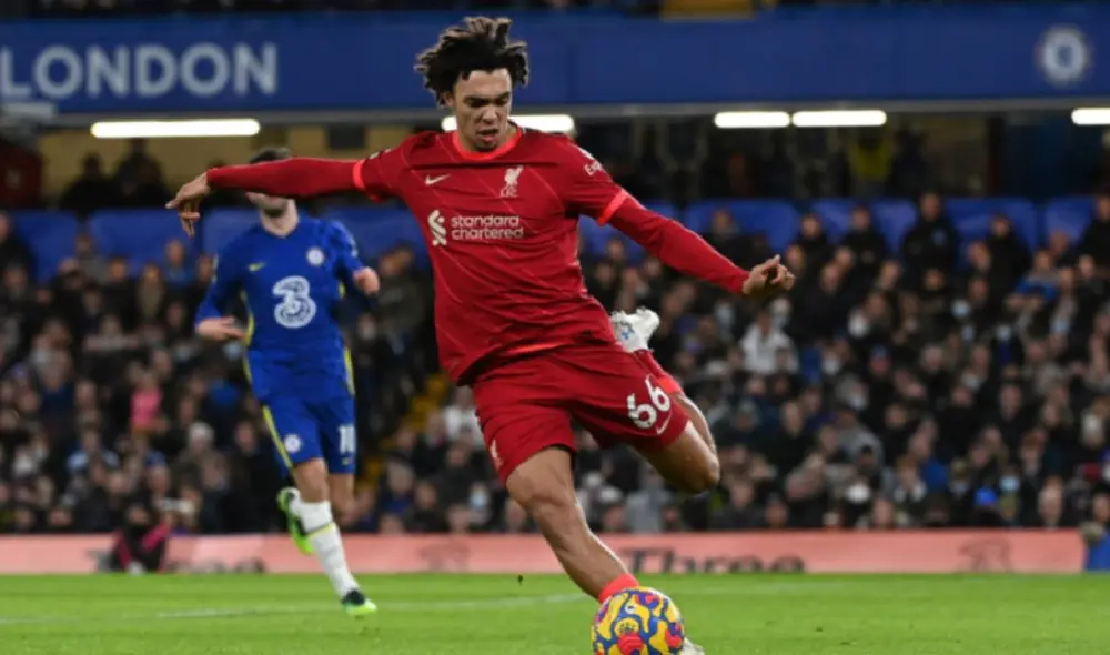 Reds y Blues se fueron al descanso empatados a dos. Foto: EFE