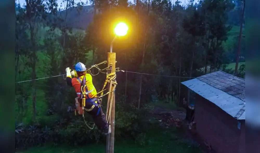 Se busca lograr una cobertura eléctrica rural del 96% para el 2023. Foto: Minem.