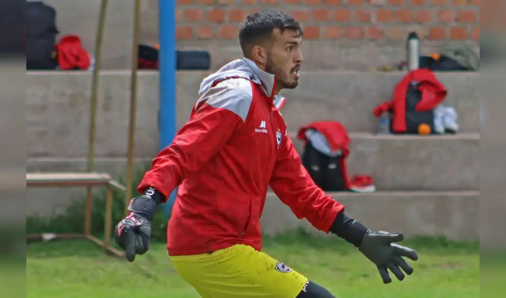 Vargas tendrá DNI peruano y podrá jugar en Cienciano Foto: Cienciano