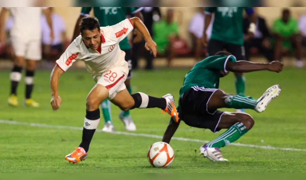 Diego Guastavino anotó uno de los tantos en la Noche Crema 2013. Foto: Grupo La República Diego Guastavino anotó uno de los tantos en la Noche Crema 2013. Foto: Grupo La República