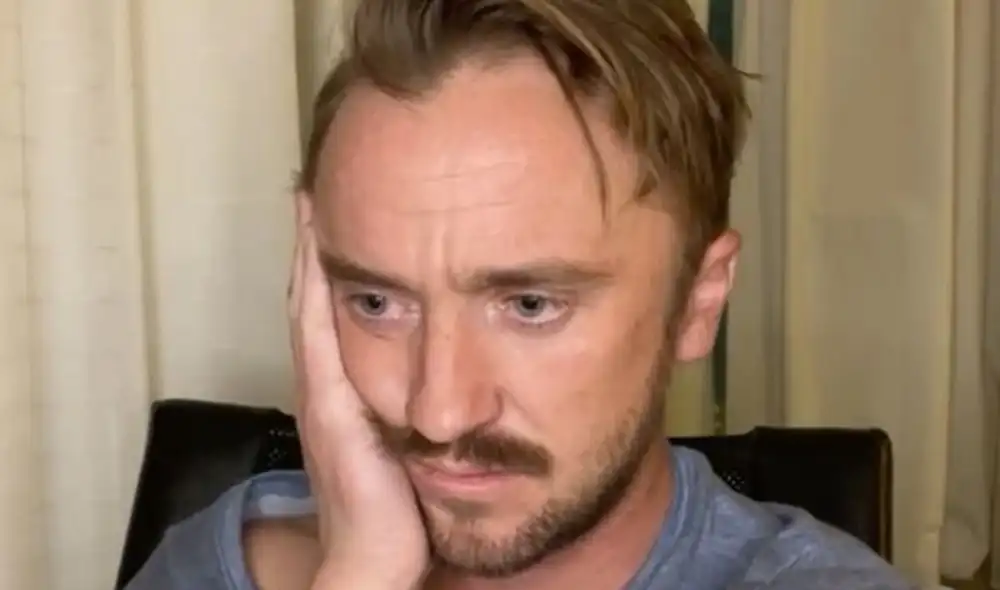 El actor se mostró bastante emocionado al hablar de quien fue su madre frente a las cámaras. Foto: Mirror UK