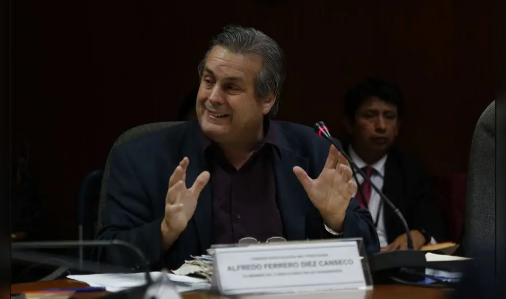 Ferrero insistió con afirmar que el precio actual del dólar en Perú es netamente debido a la coyuntura política local. Foto: La República