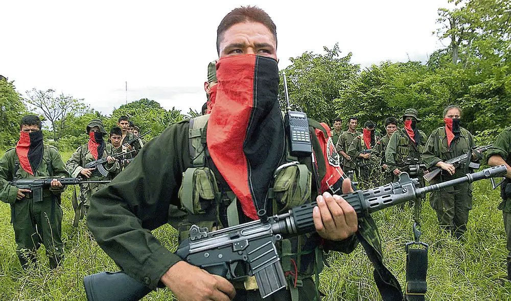Guerrillas. Milicianos fuertemente armados del Ejército de Liberación Nacional (ELN) compiten por el control del Arauca con las tropas disidentes de las FARC. Foto: difusión