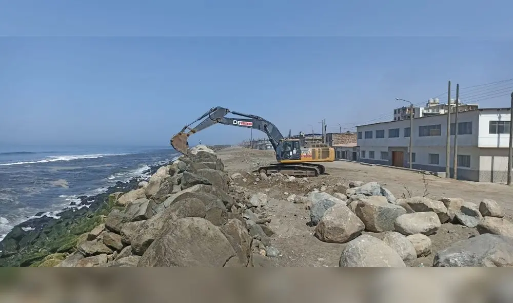 Con rocas traídas de Simbal se reforzó el enrocado en Buenos Aires. Foto: MVCS Con rocas traídas de Simbal se reforzó el enrocado en Buenos Aires. Foto: MVCS