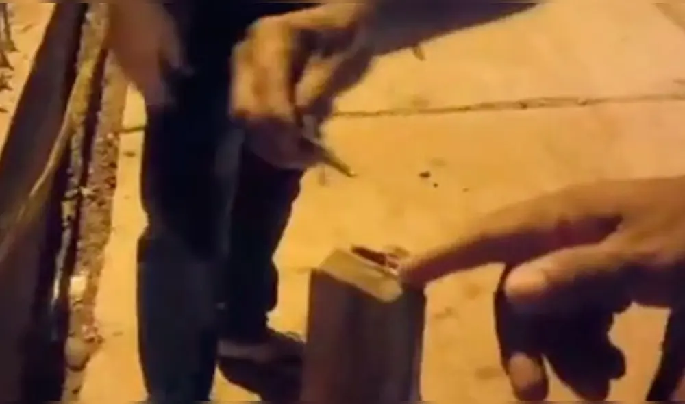 El menor colocaba los cohetecillos sobre esta estructura. Foto: captura/Alex Tenazoa El menor colocaba los cohetecillos sobre esta estructura. Foto: captura/Alex Tenazoa