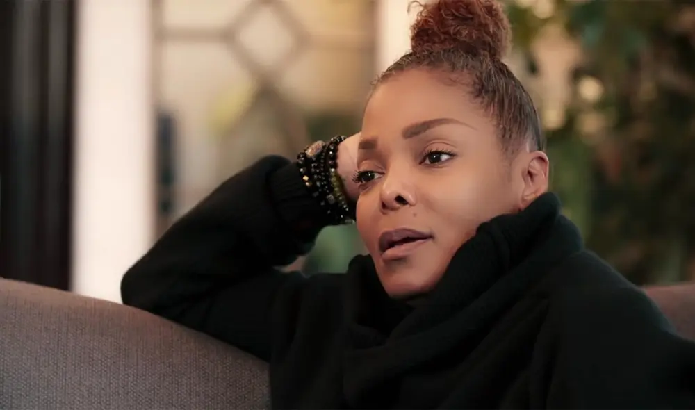 La cantante reveló se sintió “culpable por asociación”. Foto: EW