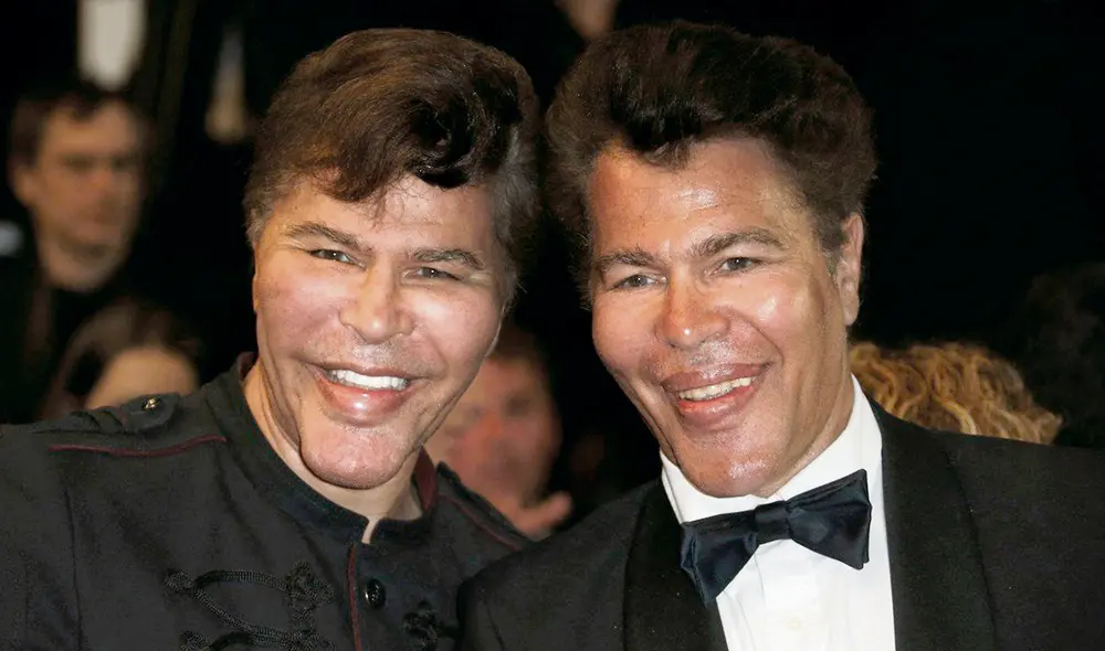 Gemelos famosos. Igor y Grichka Bogdanoff fueron grandes divulgadores científicos. Foto: difusión Gemelos famosos. Igor y Grichka Bogdanoff fueron grandes divulgadores científicos. Foto: difusión