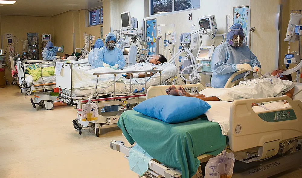 Grave. Hay regiones que ya no tienen camas UCI disponibles para pacientes con COVID-19. Foto: difusión