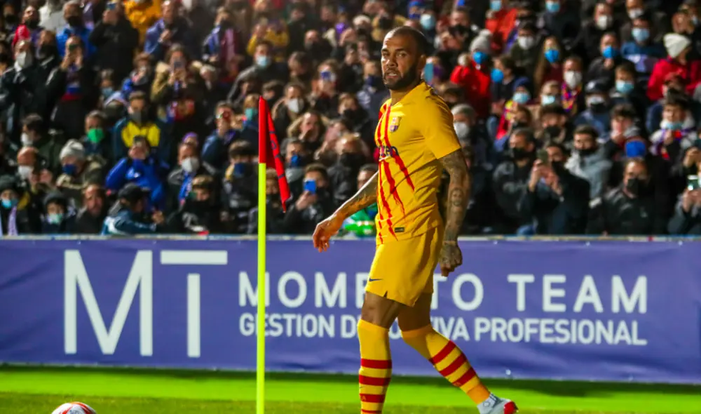 Dani Alves jugó todo el partido ante el Linares por la Copa del Rey. Foto: FC Barcelona Dani Alves jugó todo el partido ante el Linares por la Copa del Rey. Foto: FC Barcelona