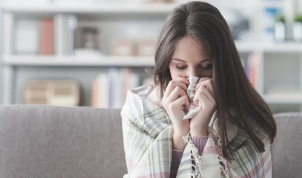 Por la inusitada propagación de la variante ómicron, muchas personas han vuelto a preguntarse si una persona contagiada sin saberlo puede vacunarse o no. Foto: difusión