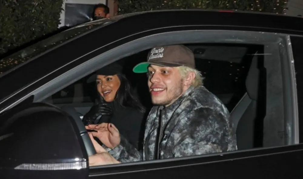 La celebridad y el comediante fueron registrados paseando en la isla caribeña. FOTO: ABC La celebridad y el comediante fueron registrados paseando en la isla caribeña. FOTO: ABC