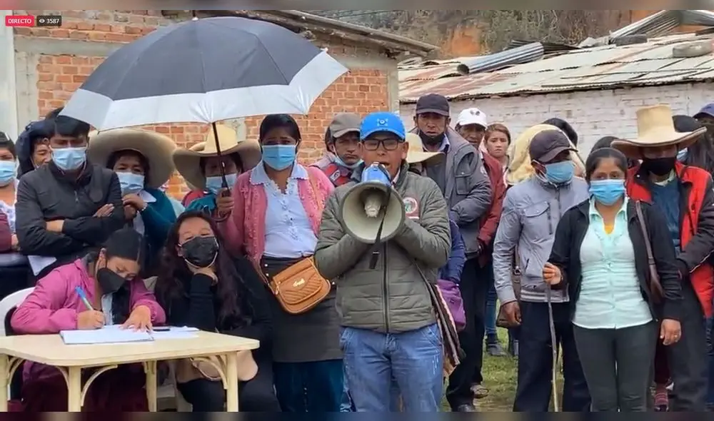 Ronderos explican las circunstancias en que hallaron al niño. Foto: captura Wamachuko News