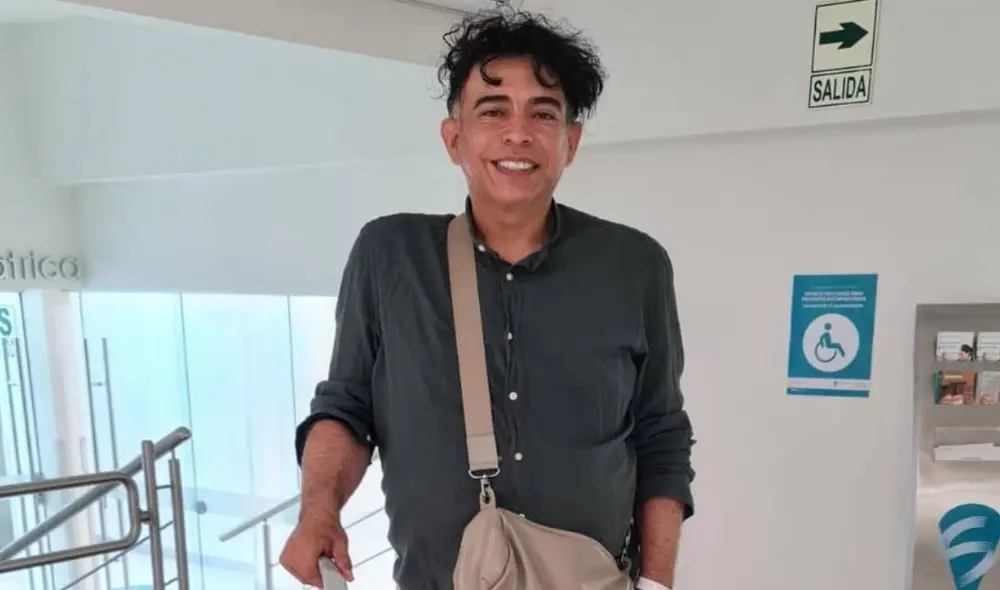 Ernesto Pimentel aseguró que usar tacos altos por su personaje no tiene nada que ver con su enfermedad. Foto: Ernesto Pimentel/Prensa