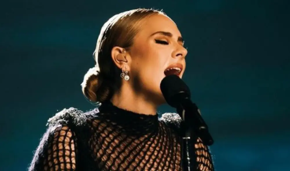 Adele escribió en la publicación: “¡He descansado y estoy enfocada! Me siento lista para el 2022". Foto: Instagram/Adele