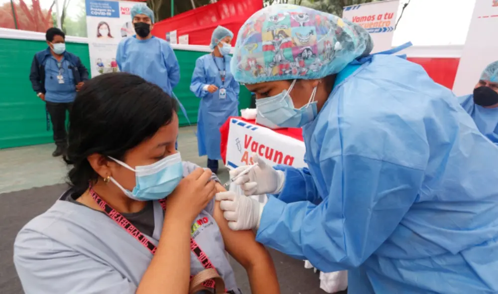 El epidemiólogo Edgardo Nepo remarcó la necesidad de ampliar la cobertura de vacunación en las ciudades. Foto: Carlos Contreras/La República El epidemiólogo Edgardo Nepo remarcó la necesidad de ampliar la cobertura de vacunación en las ciudades. Foto: Carlos Contreras/La República