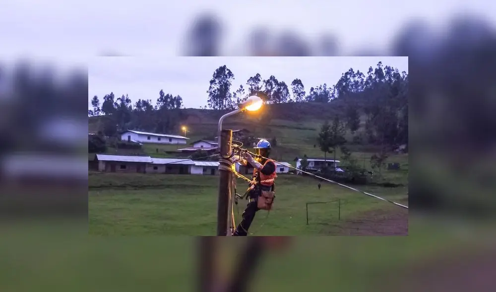 La iniciativa, presentada por el Poder Ejecutivo, busca incorporar a más beneficiarios al FOSE para poder alcanzar descuentos de hasta 16% en los recibos de electricidad de las familias peruanas. Foto: Minem