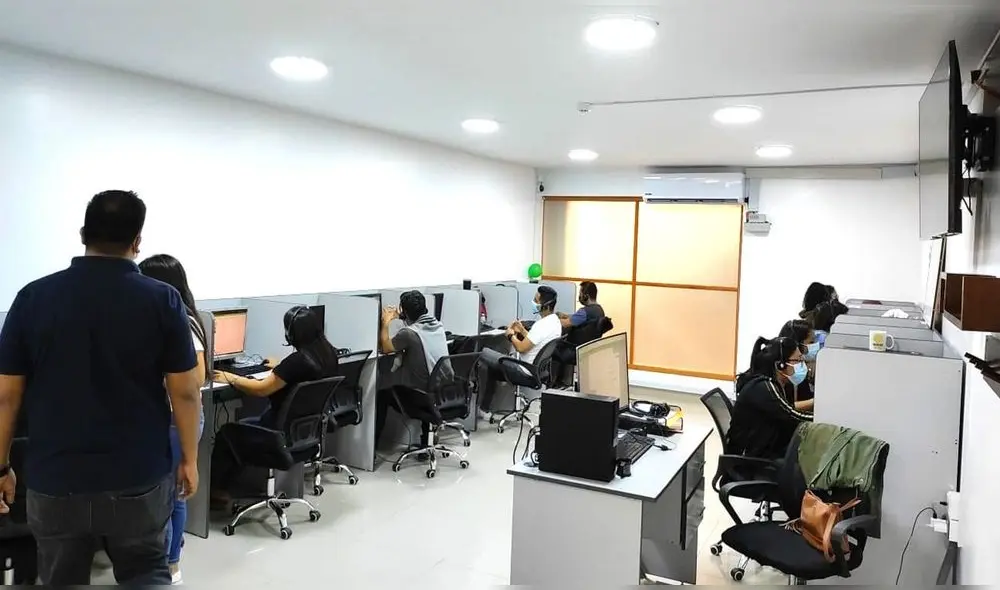 Empleados de call center estaban en riesgo de contagio de COVID-19, según autoridades. Foto: MPCh Empleados de call center estaban en riesgo de contagio de COVID-19, según autoridades. Foto: MPCh