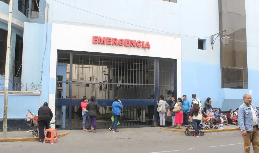 Herido fue trasladado por serenos al hospital Belén de Trujillo. Foto: La República Herido fue trasladado por serenos al hospital Belén de Trujillo. Foto: La República