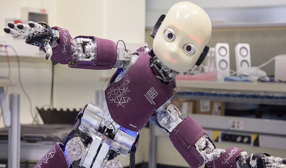 iCub mide solo 1.04 metros y tiene la apariencia de un niño. Foto: Unocero