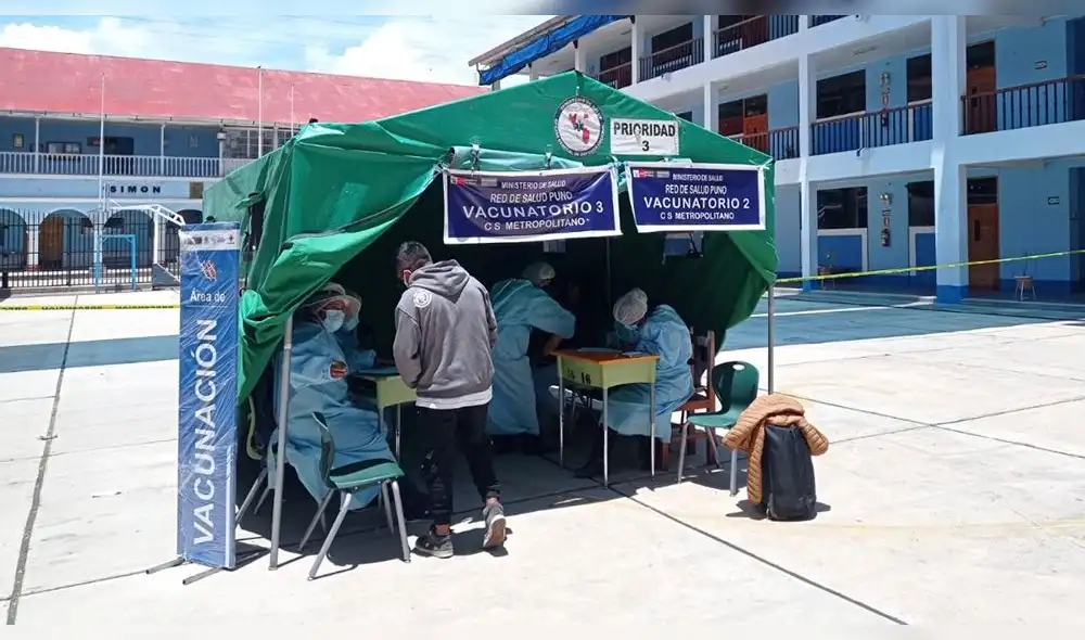 La Diresa Puno junto al Midis impulsarán un proceso de sensibilización sobre la importancia y beneficios de las vacunas. Foto: Juan Carlos Cisneros/La República La Diresa Puno junto al Midis impulsarán un proceso de sensibilización sobre la importancia y beneficios de las vacunas. Foto: Juan Carlos Cisneros/La República
