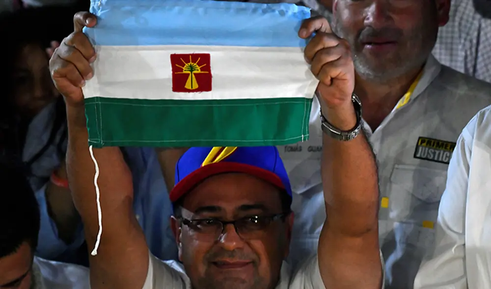 CNE oficializa la victoria del candidato opositor Sergio Garrido en el estado Barinas pasadas las 11.00 p. m. del domingo 9 de enero. Foto: AFP