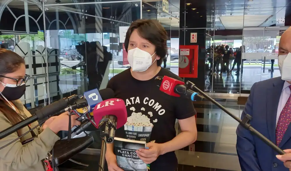 Christopher Acosta fue condenado al igual que Jerónimo Pimentel, director general de la editorial que publicó el libro Plata como cancha. Foto y video: Deysi Portuguez / URPI-LR