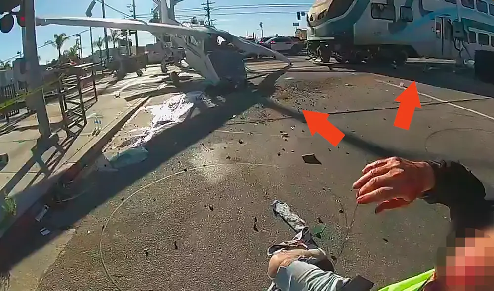 Las imágenes de la cámara corporal de un oficial muestran el rescate del sobreviviente. Foto: Policía de Los Ángeles Las imágenes de la cámara corporal de un oficial muestran el rescate del sobreviviente. Foto: Policía de Los Ángeles