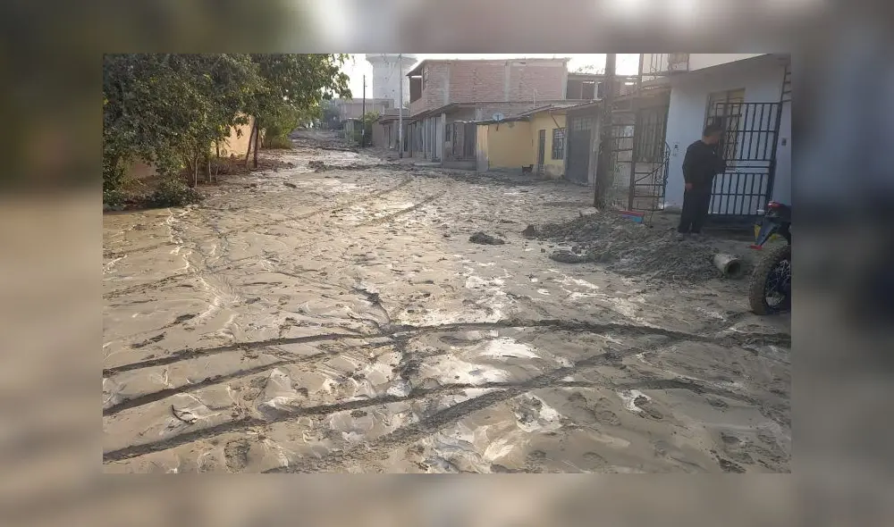 Familias amanecen en medio de barro tras colapso de reservorio. Foto: EPS Grau. Familias amanecen en medio de barro tras colapso de reservorio. Foto: EPS Grau.
