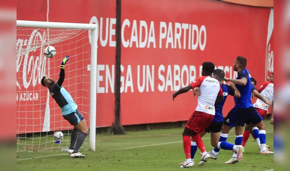 Marcos López marcó de cabeza el primer gol del amistoso. Foto: Twitter Selección Perú