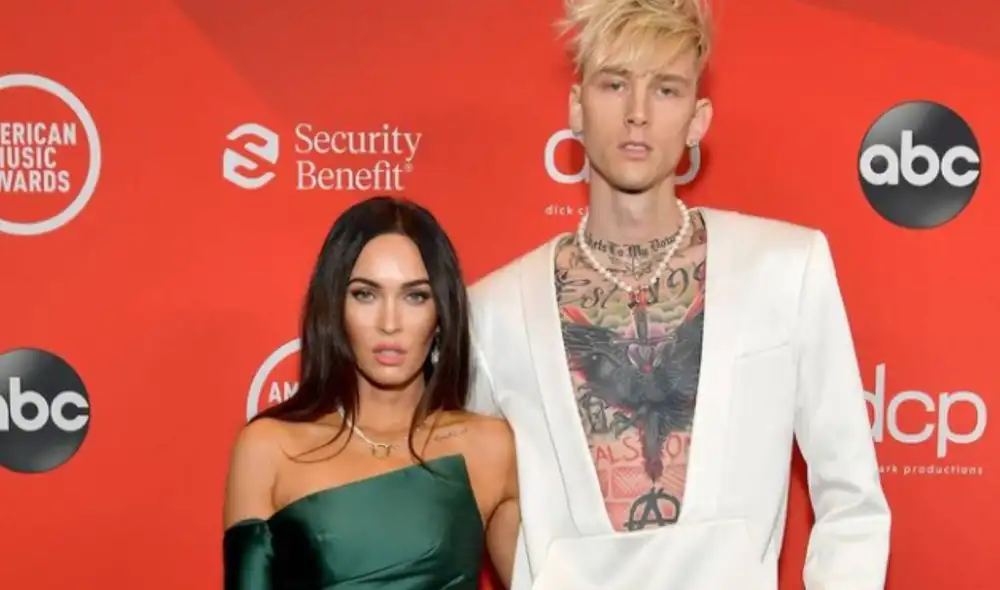 Machine Gun Kelly diseñó un anillo para Megan Fox.  Foto: Instagram