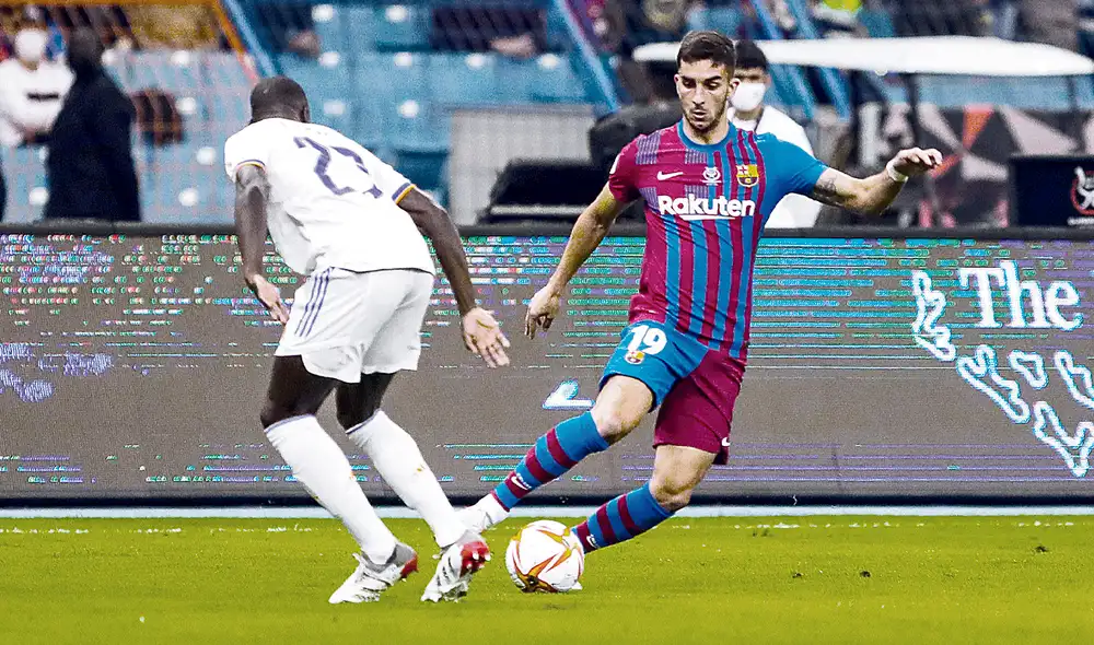 Inicio. Ferran Torres debutó jugando 45’, pero no destacó. Foto: