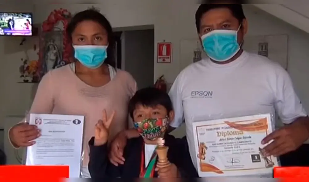 Padres piden a las autoridades y población colaborar con esta lucha para que Adriel pueda viajar a Ecuador. Foto: captura de video Panamericana TV