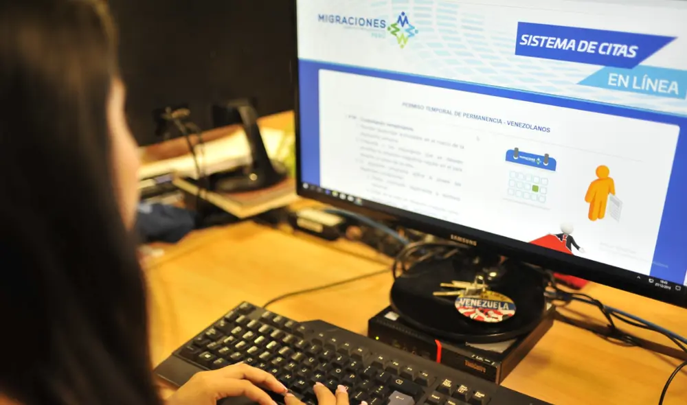 Puedes solicitar el certificado de movimientos migratorios a través del aplicativo digital de aplicaciones. Foto: Javier Quispe / La República Puedes solicitar el certificado de movimientos migratorios a través del aplicativo digital de aplicaciones. Foto: Javier Quispe / La República