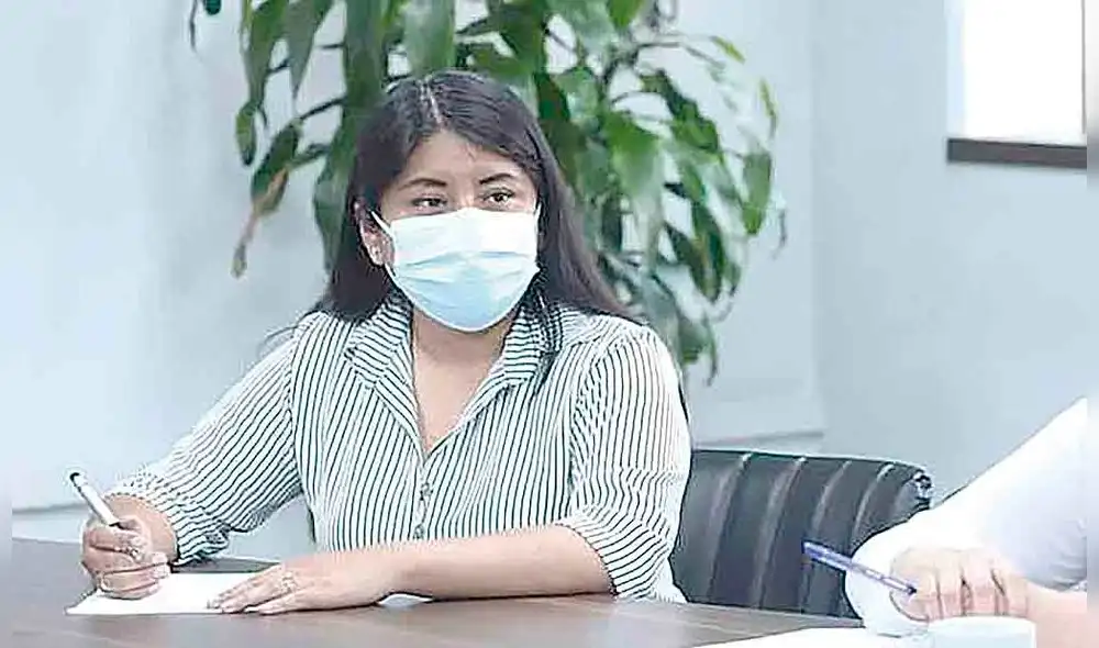 Demandada. Congresista sostiene que no reconoce esas deudas. Existe un fallo judicial que la favorece. Foto: La República Demandada. Congresista sostiene que no reconoce esas deudas. Existe un fallo judicial que la favorece. Foto: La República